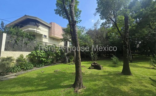 House in Naucalpan de Juárez, State of Mexico, Mexico 1