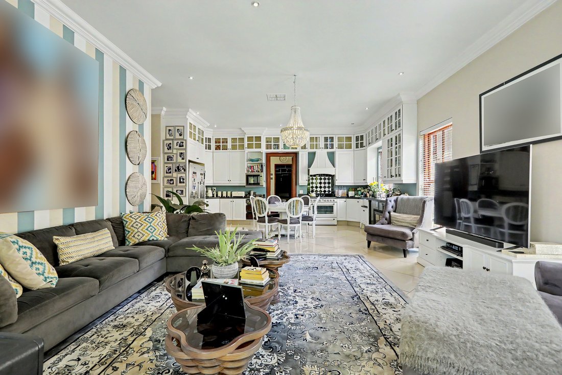 House in Bryanston, Gauteng, South Africa 4 - 18550208