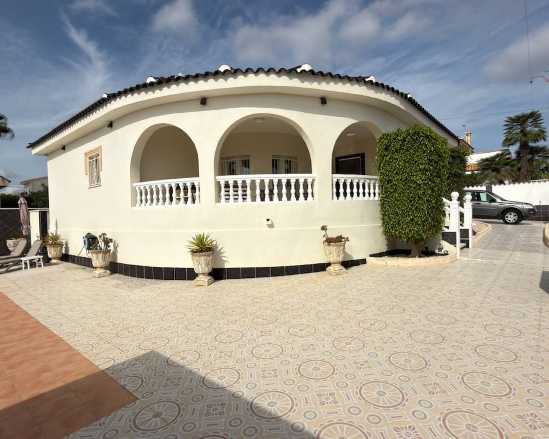 Villa in Ciudad Quesada, Rojales, Valencian Community 1 - 18985435