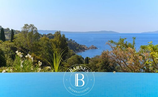 Villa in Le Lavandou, Provence-Alpes-Côte d'Azur, France 1