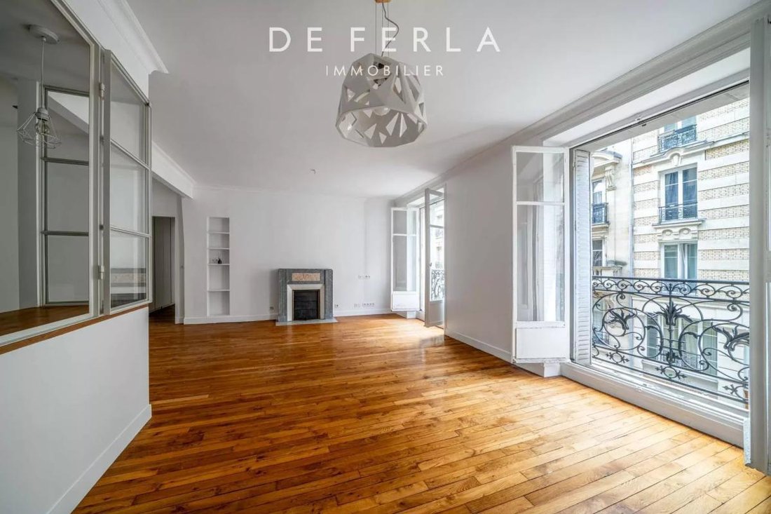 Apartment in Jean Moulin-Porte d'Orléans, Paris 14e Arrondissement, Paris 1 - 18986262