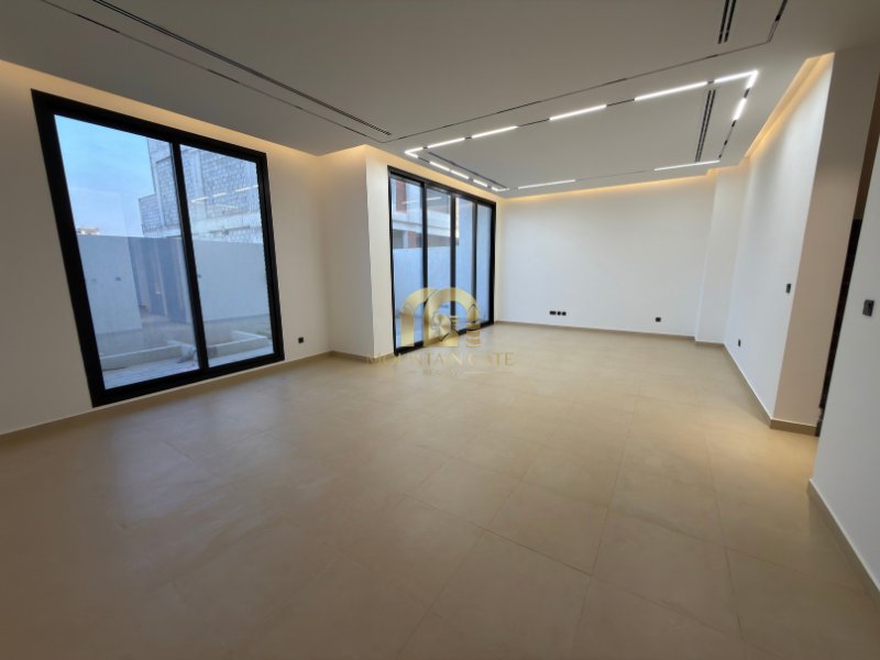 Villa in Al Ruwaidat Suburb, Sharjah, United Arab Emirates 4 - 18986172
