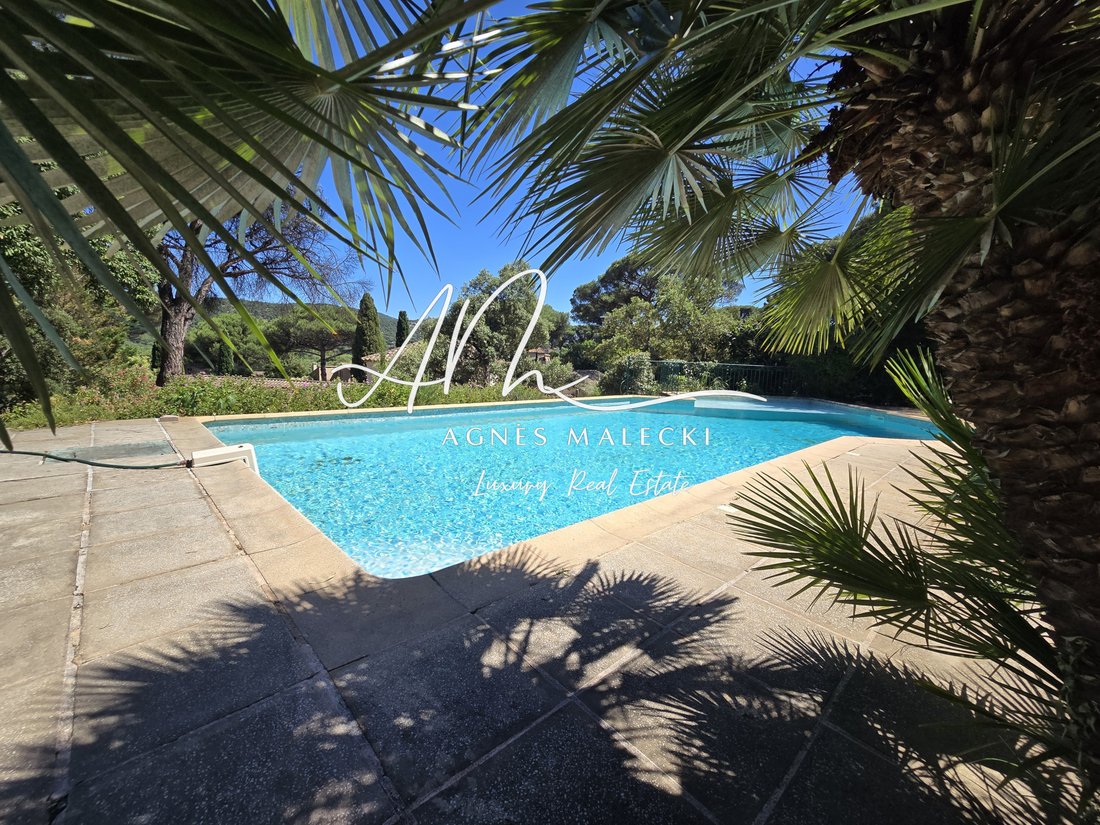 Estate in Gassin, Provence-Alpes-Côte d'Azur, France 1 - 18192567
