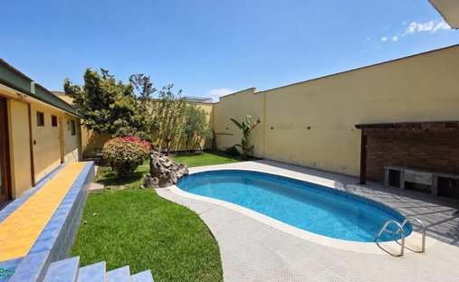 House in San Juan de Miraflores, Metropolitan Municipality of Lima, Peru 1