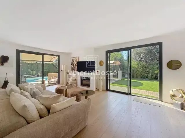 Villa in Mougins, Provence-Alpes-Côte d'Azur, France 3 - 18986639