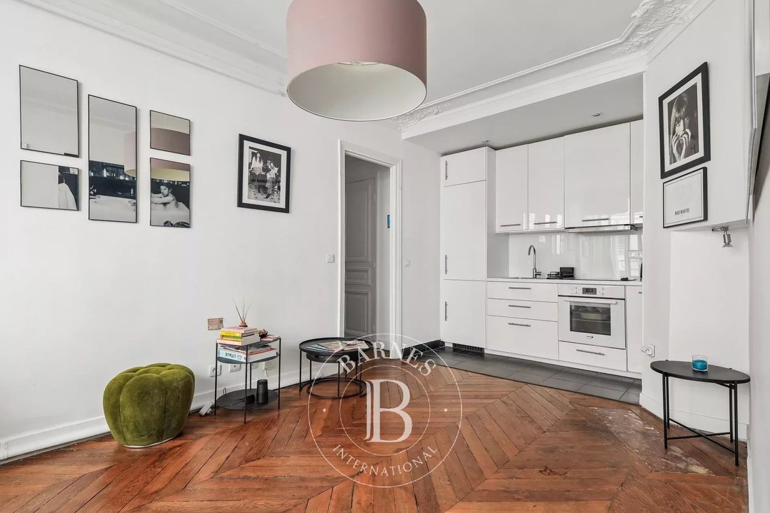 Apartment in Montmartre, Paris 18e Arrondissement, Paris 4 - 18984711