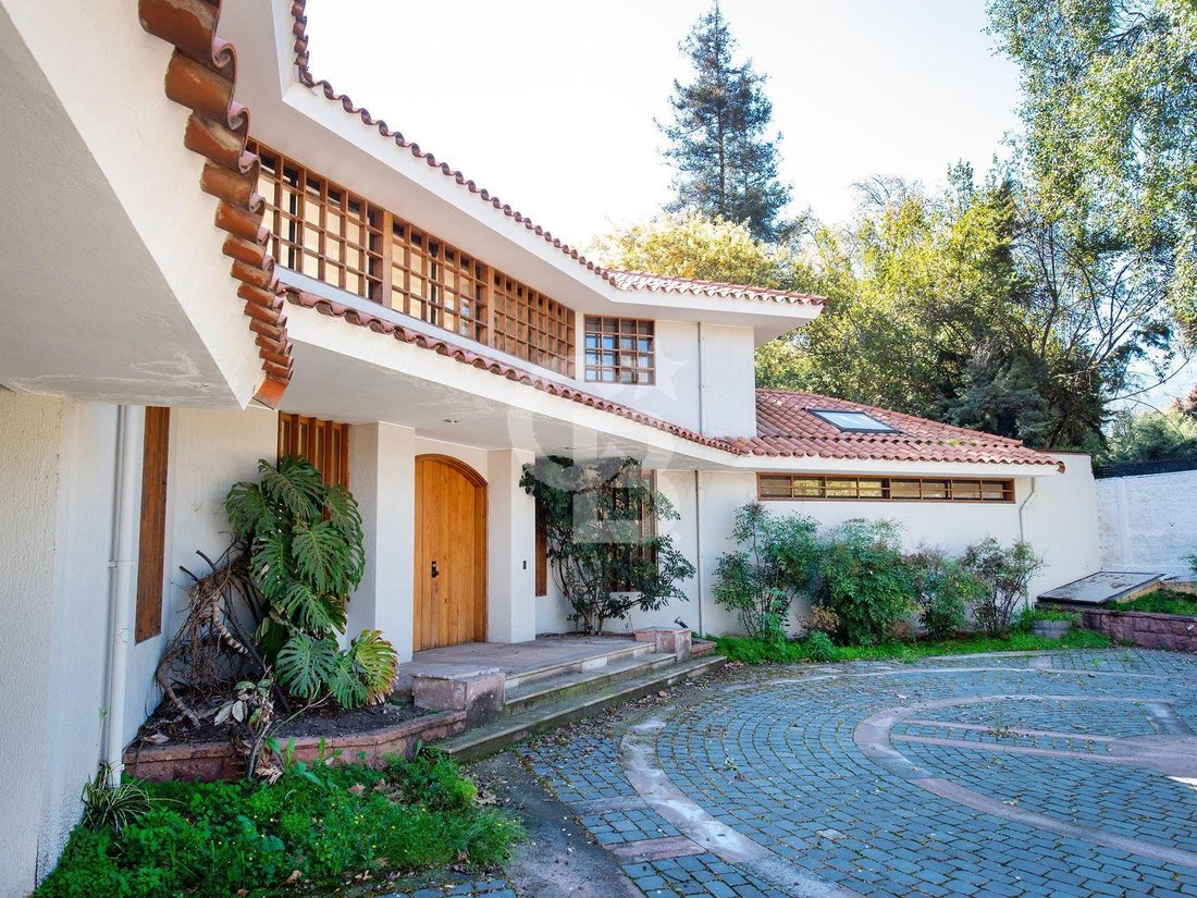 House in Las Condes, Santiago Metropolitan Region, Chile 1 - 18985388