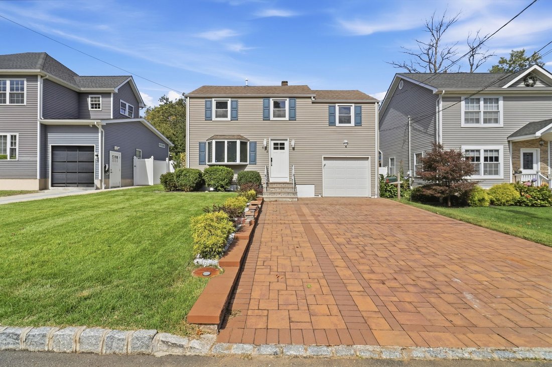 House in Kenilworth, New Jersey, United States 2 - 18986721