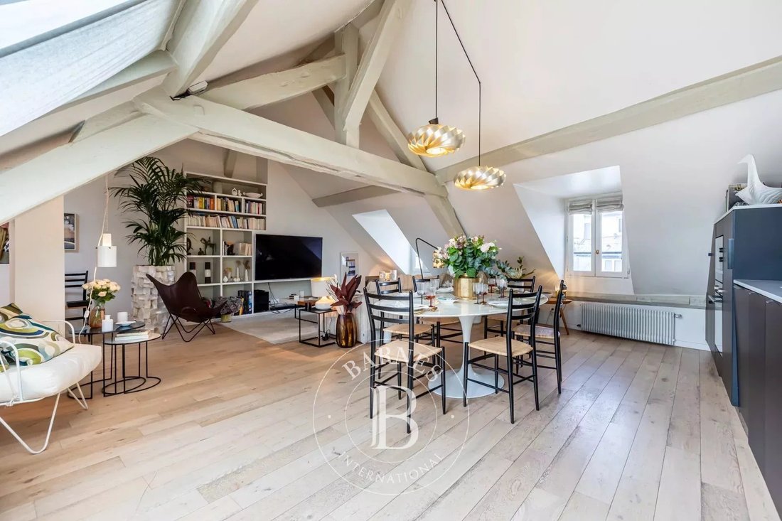 Apartment in Palais Royal, Paris 1er Arrondissement, Paris 5 - 14773766