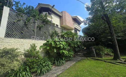 House in Naucalpan de Juárez, State of Mexico, Mexico 1