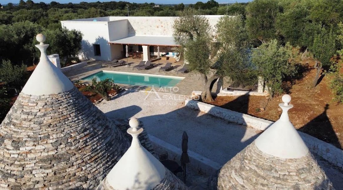 Villa in Ostuni, Apulia, Italy 1 - 18985367