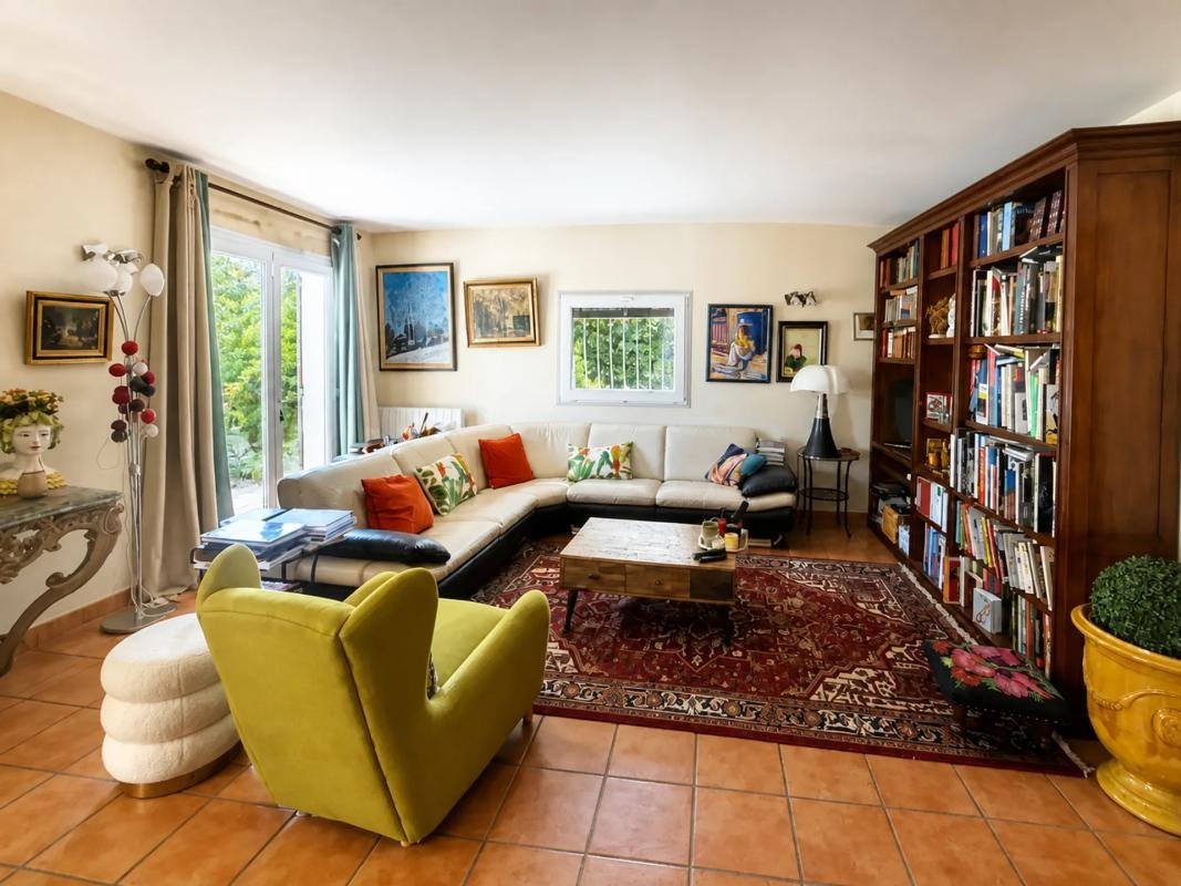 House in Pujaut, Occitania, France 5 - 18986400