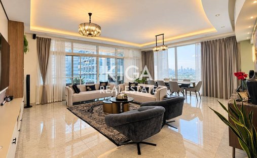 Apartment in JLT / Jumeirah Lakes Towers, Dubai, United Arab Emirates 1