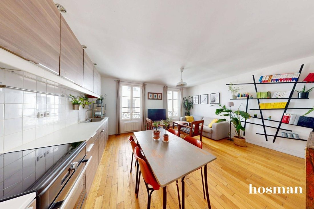 Apartment in Belleville-Saint Maur, Paris 11e Arrondissement, Paris 5 - 18986253