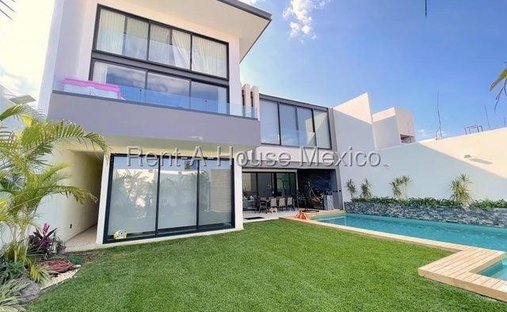 House in Cuernavaca, Morelos, Mexico 1