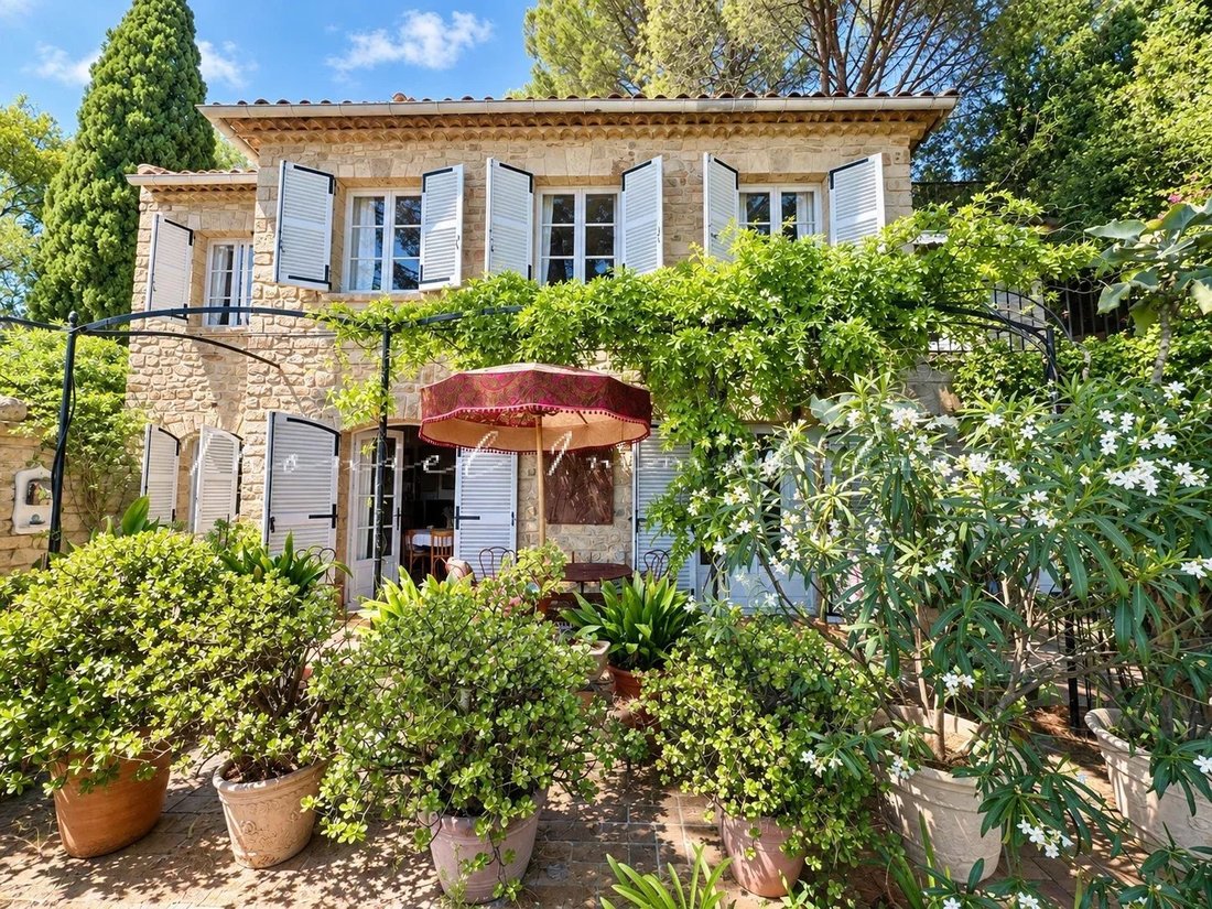 Maison à Grimaud, Provence-Alpes-Côte d'Azur, France 1 - 18337549
