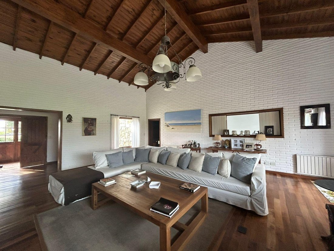 House in Chapadmalal, Buenos Aires Province, Argentina 4 - 18986944