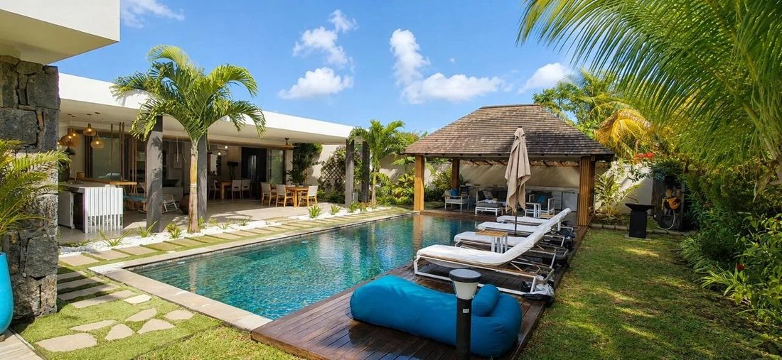 Villa in Grand Baie, Pamplemousses District, Mauritius 1 - 18984799