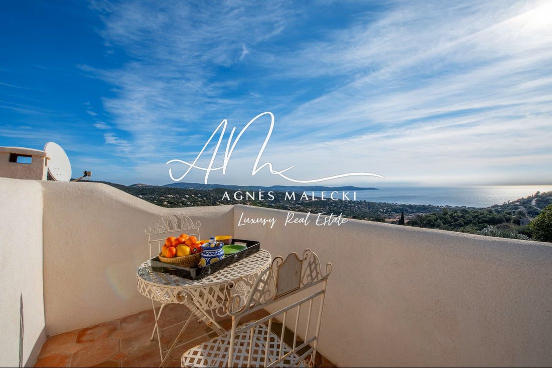 Estate in Nord, Cavalaire-sur-Mer, France 1 - 17341739