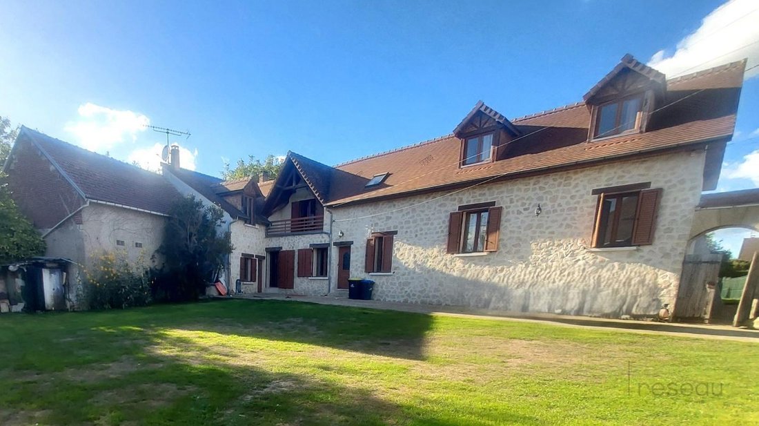 House in Fresnoy-en-Thelle, Hauts-de-France, France 1 - 18986316