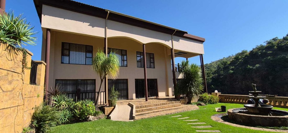 Farm Ranch in Groot Marico, North West, South Africa 2 - 18986888