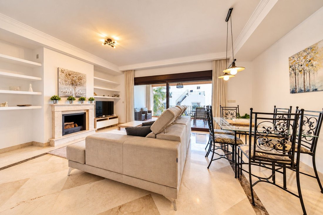 House in Estepona, Andalusia, Spain 2 - 18986064