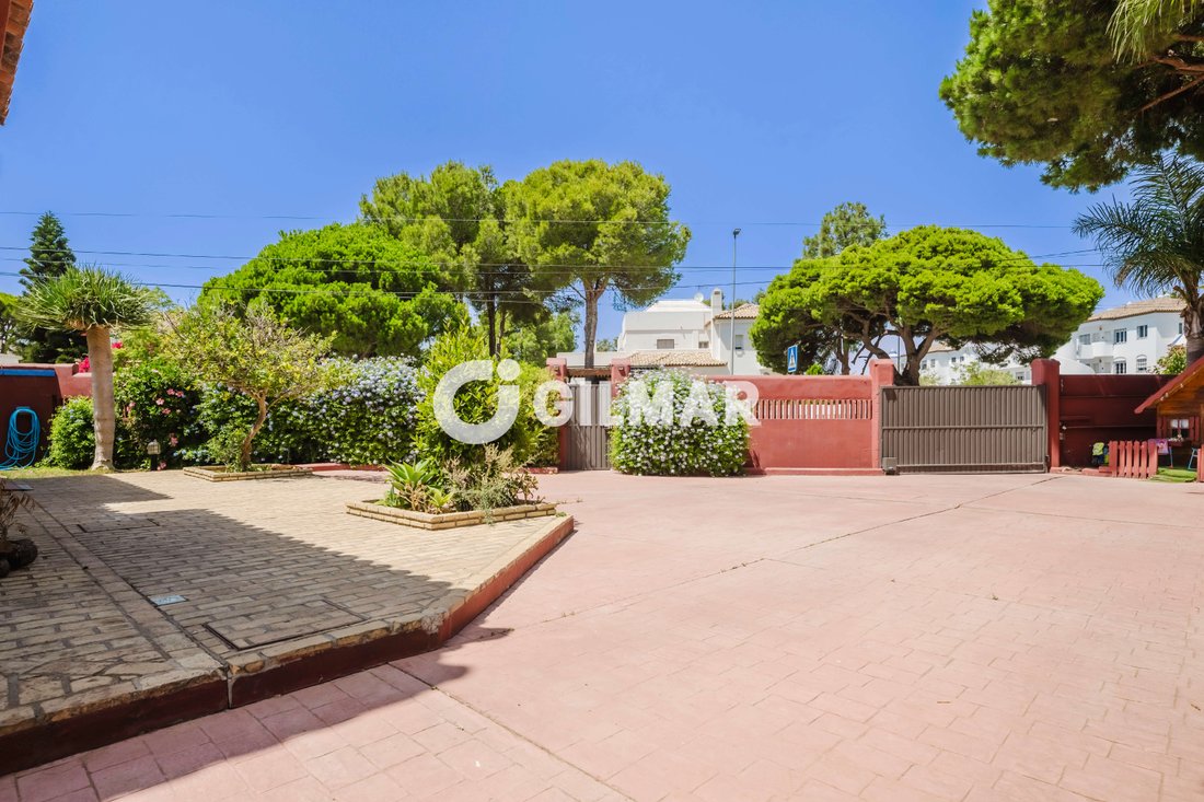 Villa in Chiclana de la Frontera, Andalusia, Spain 3 - 18627921