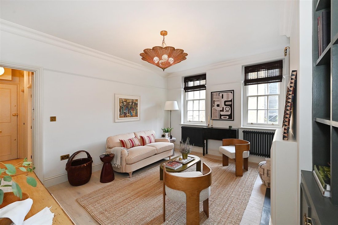 Apartment in Chelsea, Kensington And Chelsea, England 2 - 18985075