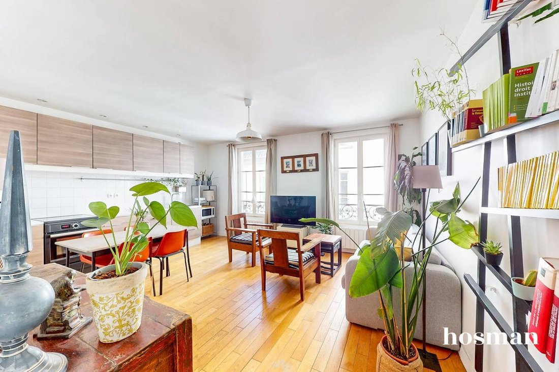 Apartment in Belleville-Saint Maur, Paris 11e Arrondissement, Paris 1 - 18986253