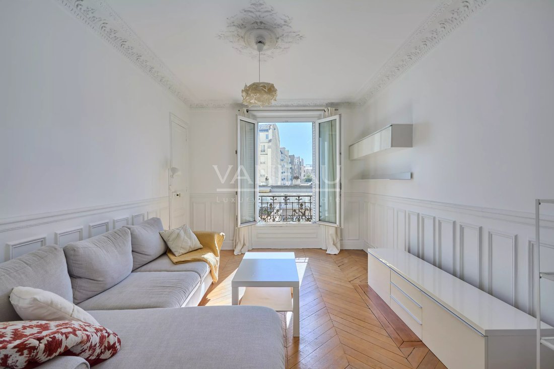Apartment in Cambronne-Garibaldi, Paris 15e Arrondissement, Paris 1 - 18986016