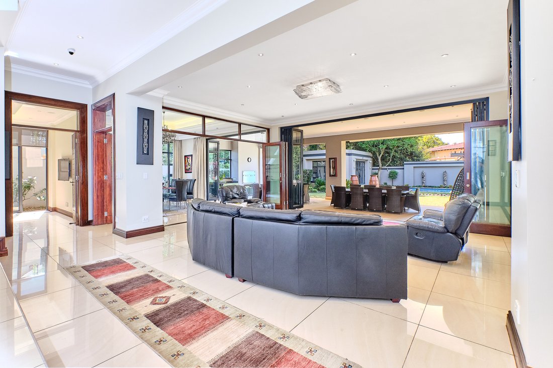 House in Johannesburg, Gauteng, South Africa 4 - 18986875