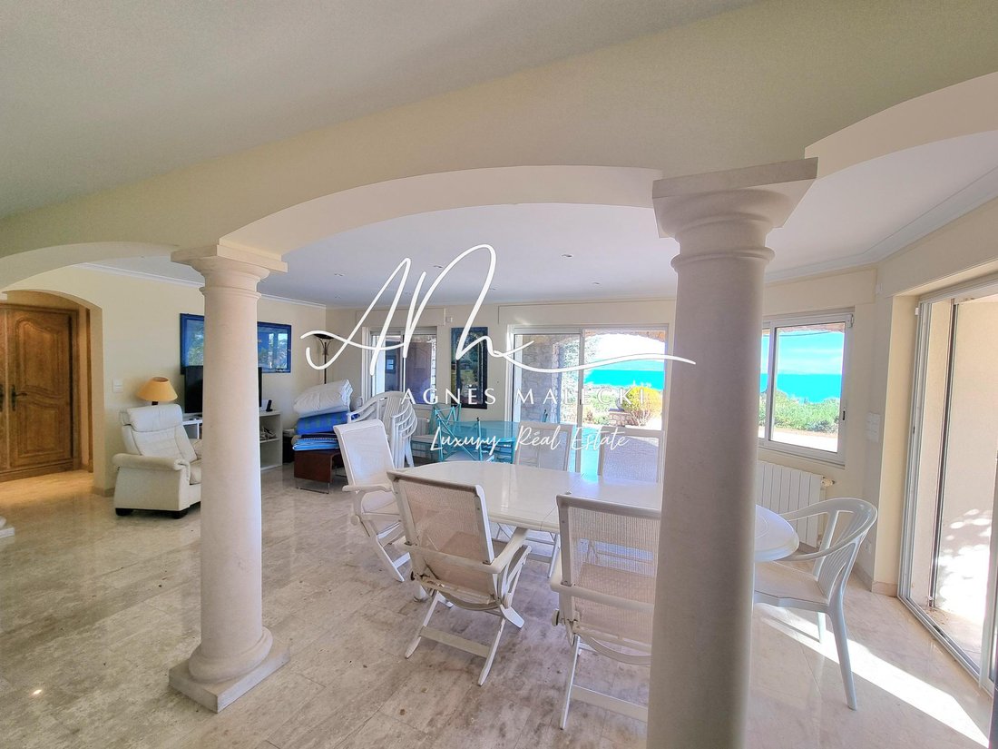 Villa in Nord, Cavalaire-sur-Mer, France 3 - 16415836