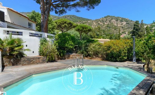 House in Le Lavandou, Provence-Alpes-Côte d'Azur, France 1