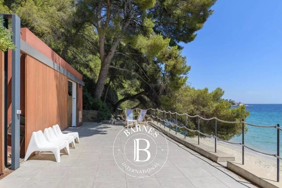House in Le Lavandou, Provence-Alpes-Côte d'Azur, France 5 - 18984891
