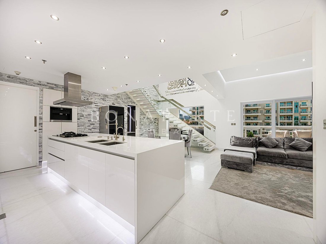 Apartment in JLT / Jumeirah Lakes Towers, Dubai, United Arab Emirates 3 - 18985980