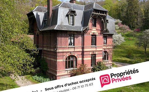 Villa in Centre Ville, Lillebonne, France 1