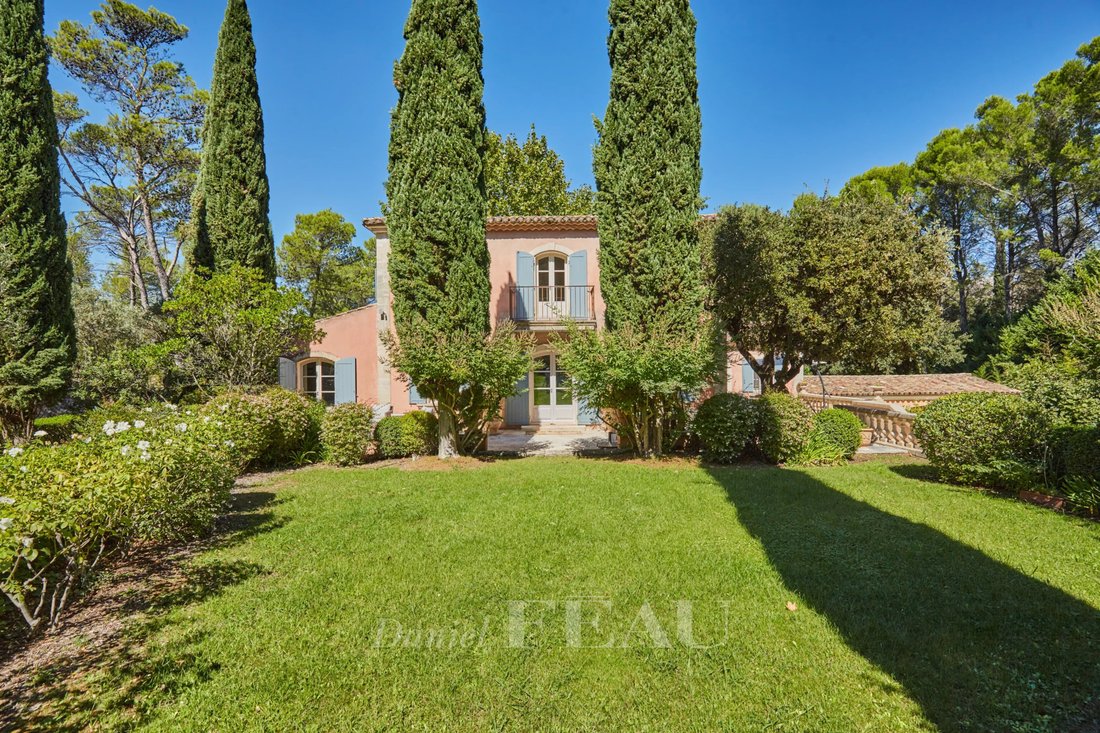Country House in Saint-Rémy-de-Provence, Provence-Alpes-Côte d'Azur, France 1 - 18986021
