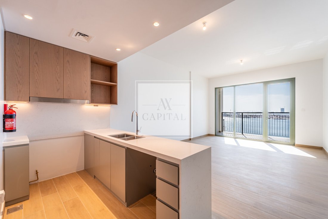 Apartment in Dubai, United Arab Emirates 4 - 18986417