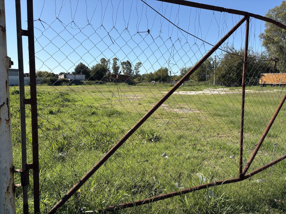 Land in Paso del Rey, Buenos Aires Province, Argentina 5 - 18986908