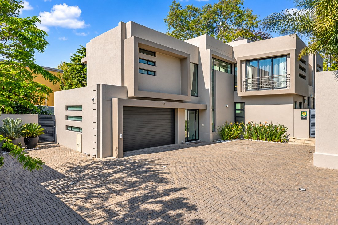 Country House in Bryanston, Gauteng, South Africa 1 - 17311626