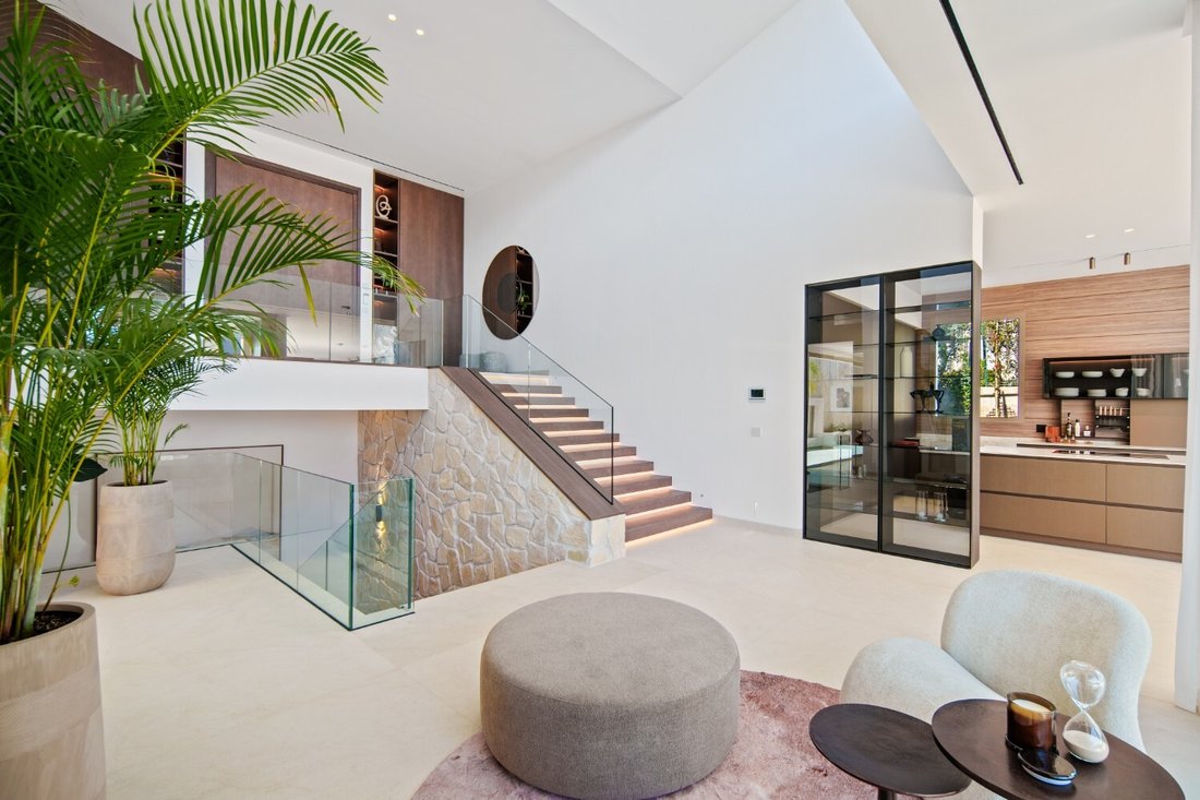 Villa in Nueva Andalucia, Marbella, Spain 5 - 18985794