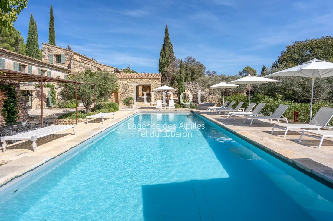 Maisons de campagne à Gordes, Provence-Alpes-Côte d'Azur, France 4 - 18506983