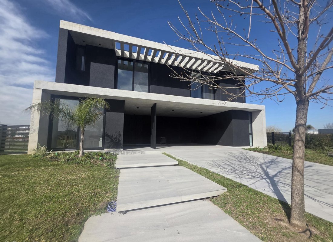 House in Tigre, Buenos Aires Province, Argentina 2 - 18986941