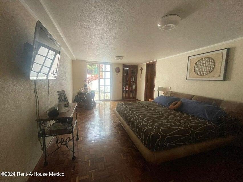 House in Mexico City, Mexico 3 - 18984508