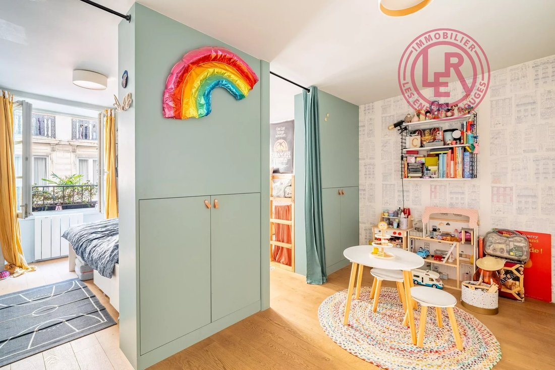 Apartment in Chateau d'Eau-Lancry, Paris 10e Arrondissement, Paris 5 - 18985104