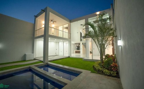 House in Tres de Mayo, Morelos, Mexico 1