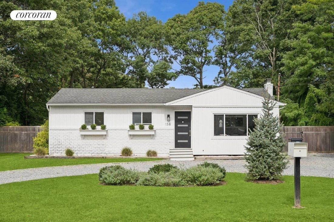 House in Hampton Bays, New York, United States 1 - 18984124