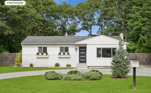 House in Hampton Bays, New York, United States 1