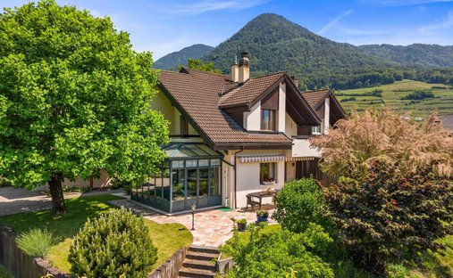 House in Ollon, Vaud, Switzerland 1