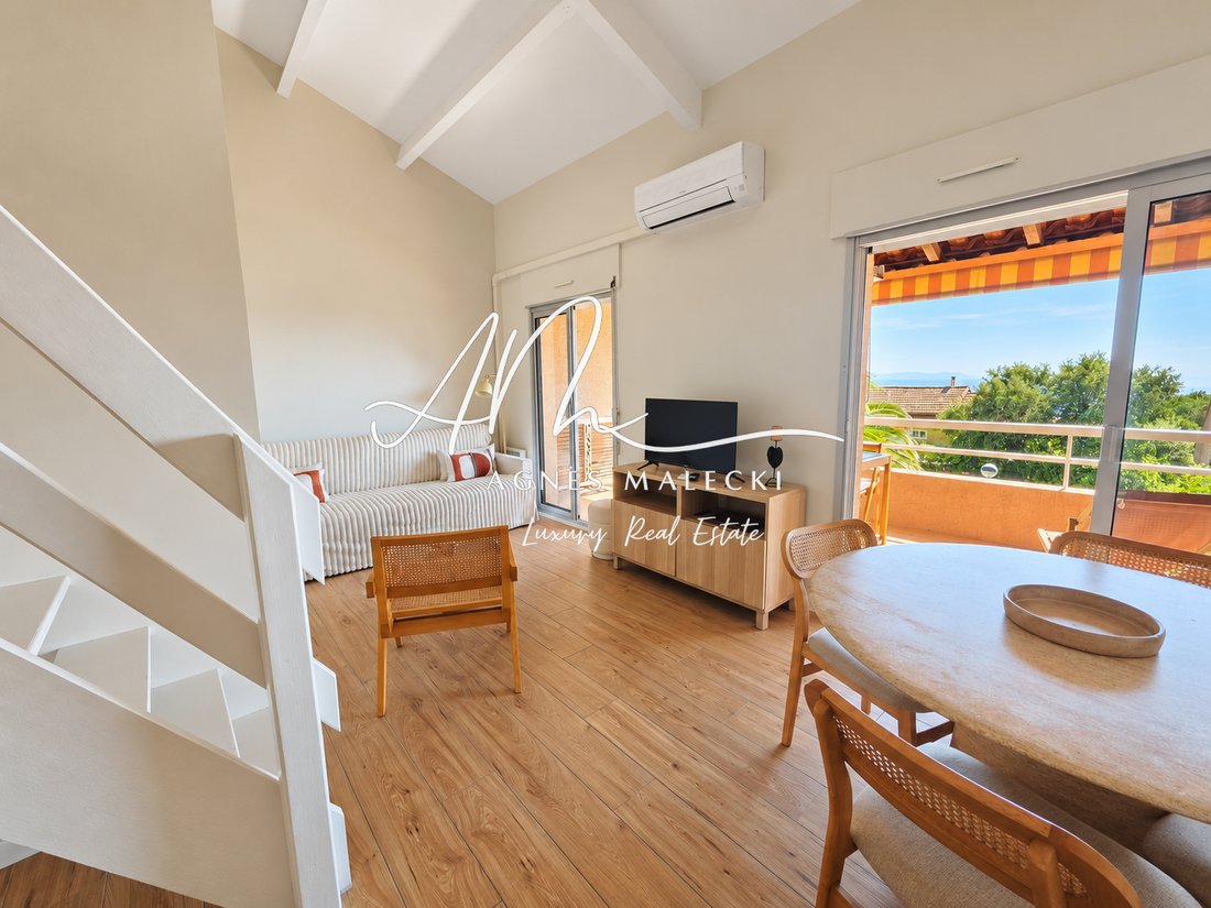 Apartment in Rayol-Canadel-sur-Mer, Provence-Alpes-Côte d'Azur, France 2 - 18986779